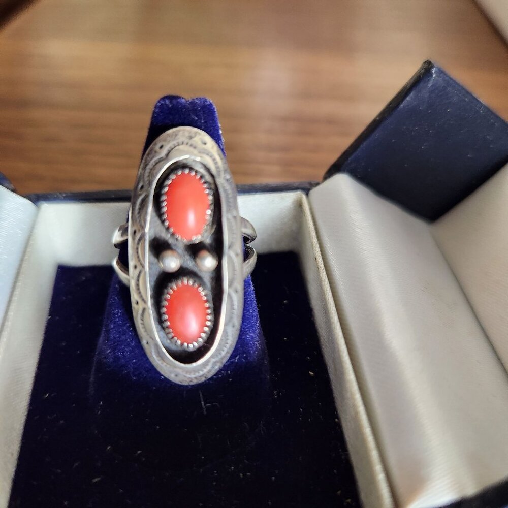 Vintage Old Pawn Navajo Sterling Silver Ring With Coral Gemstones Handcrafted